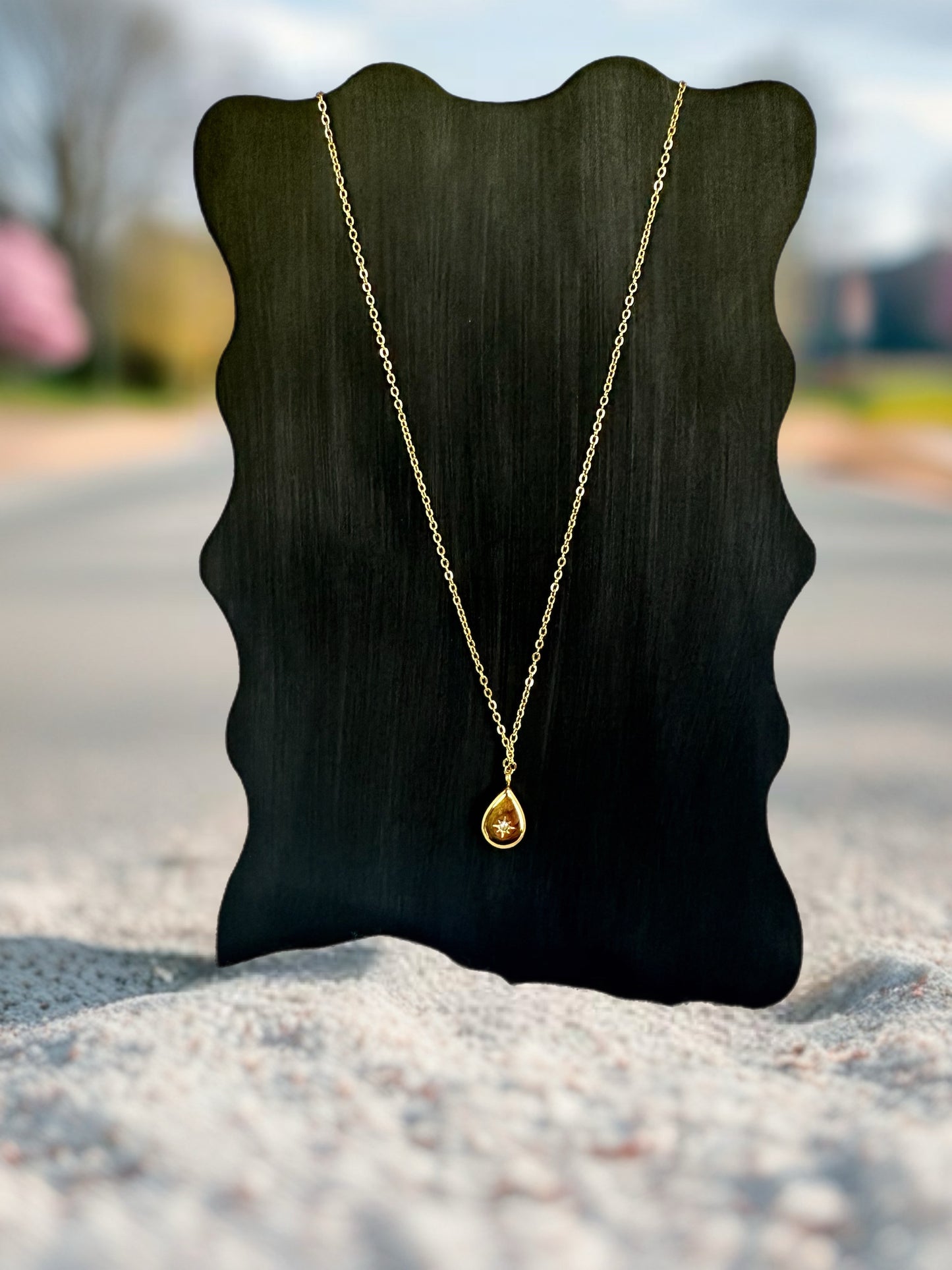 Pendant Necklace
